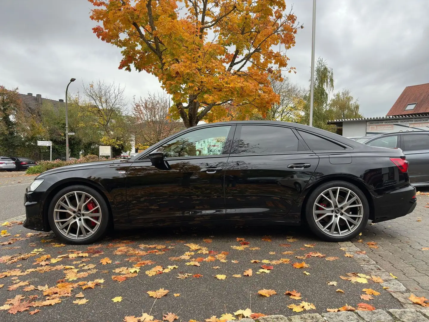 Audi A6 55 TFSI e quattro  S-Line Schwarz - 2