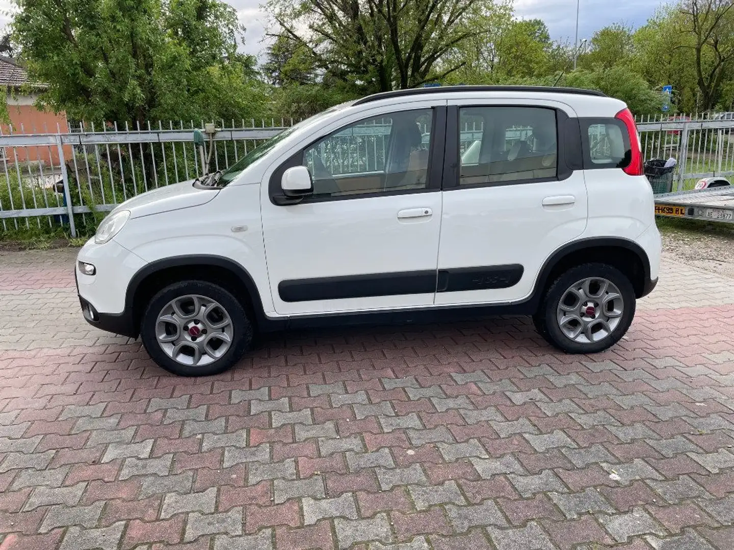 Fiat Panda 0.9 TwinAir Turbo S&S 4x4 Wit - 2