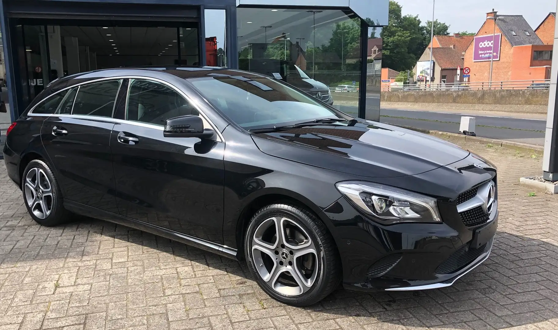 Mercedes-Benz CLA 200 d Shooting Brake | Leder | Camera | 54.527 KMS Noir - 1