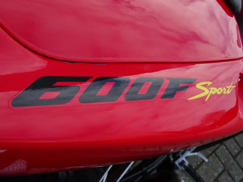 Honda CBR 600 - foto 7