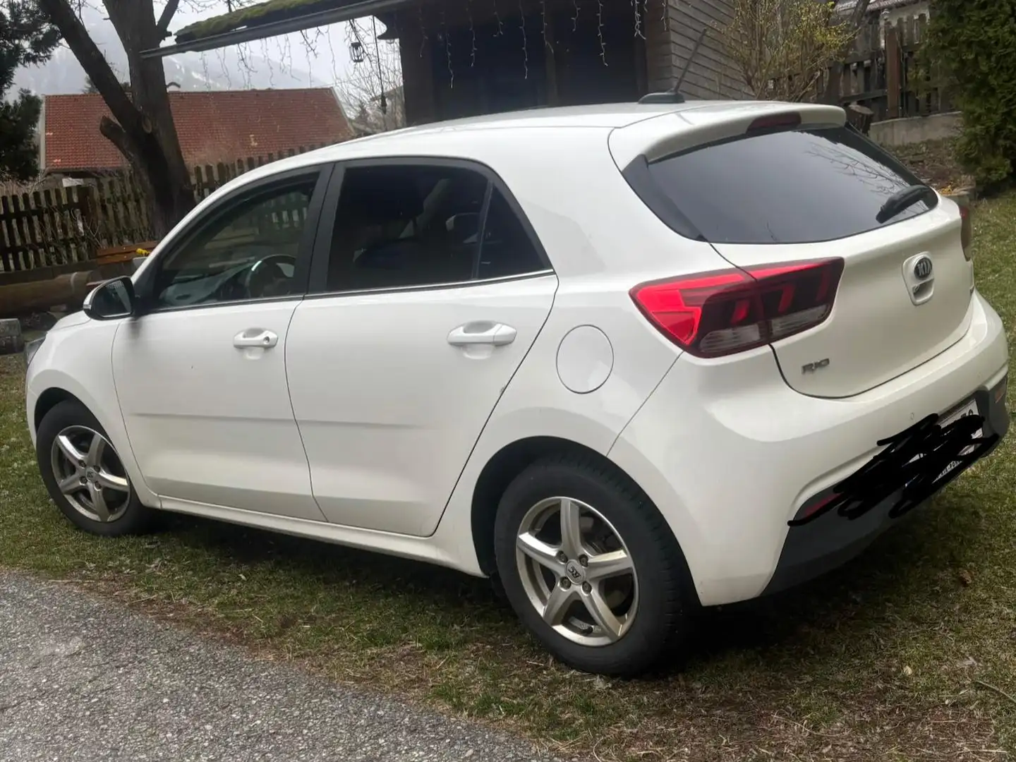 Kia Rio Rio 1,0 TGDI Gold ISG Gold Weiß - 2