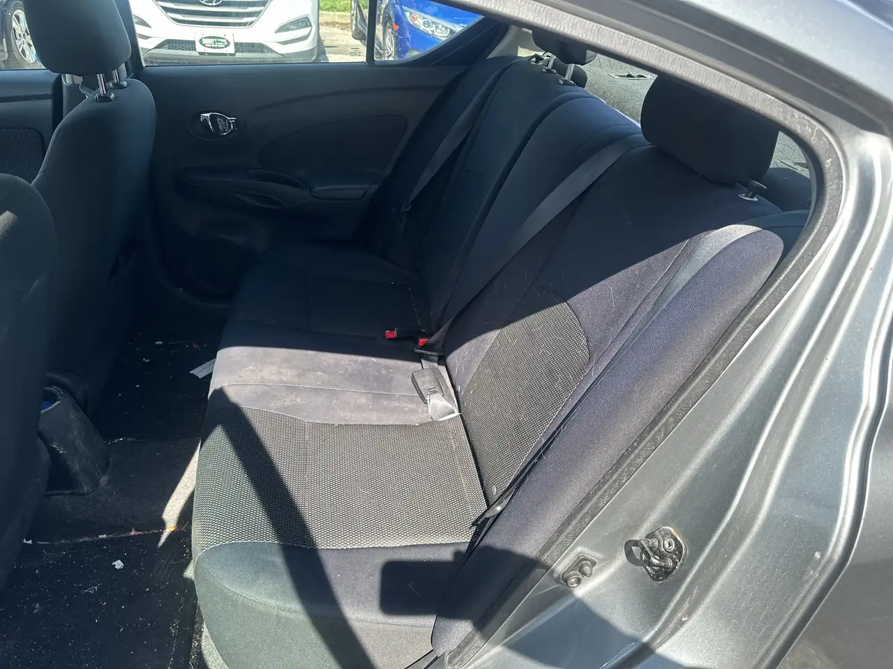 Nissan Versa снимка Nissan Versa