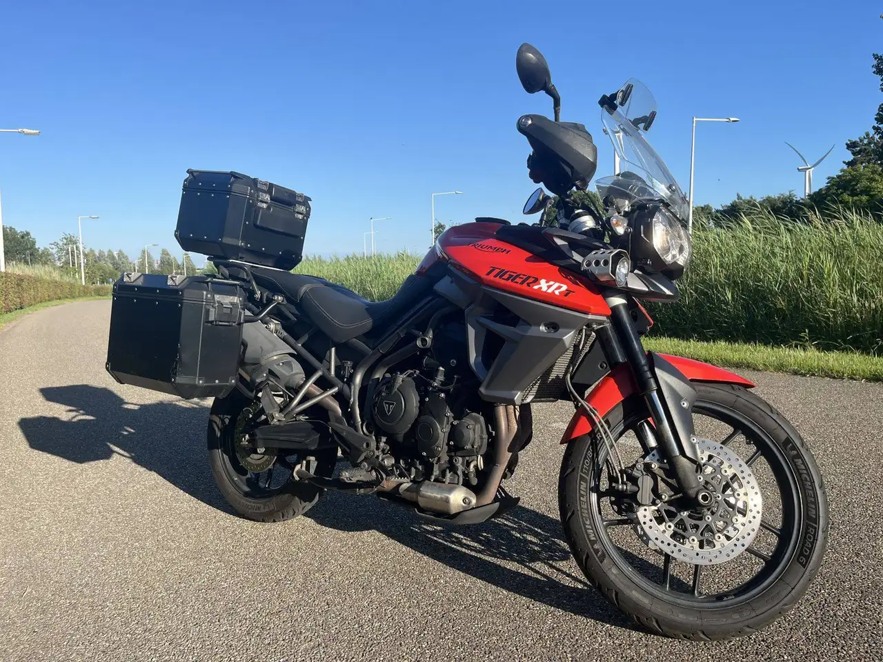 Triumph Tiger 800