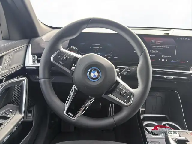 BMW Ix2 view 14