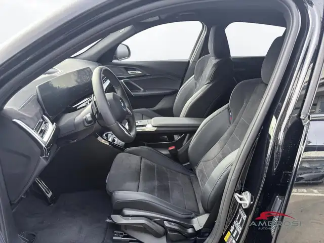 BMW Ix2 view 10