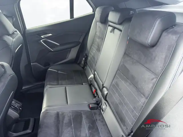 BMW Ix2 view 11