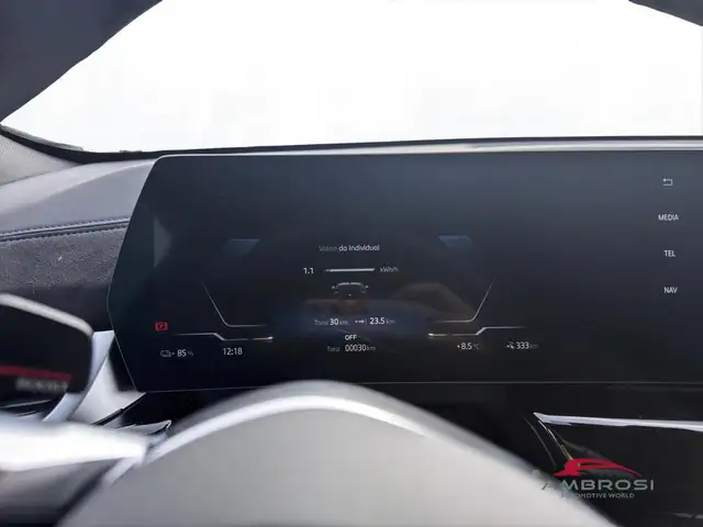 BMW Ix2 view 13