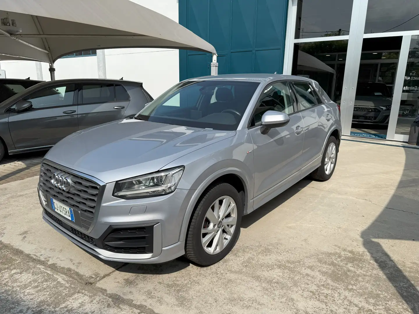 Audi Q2 1.6 TDI SPORT CON PACCHETTO S-LINE EXT Argento - 1