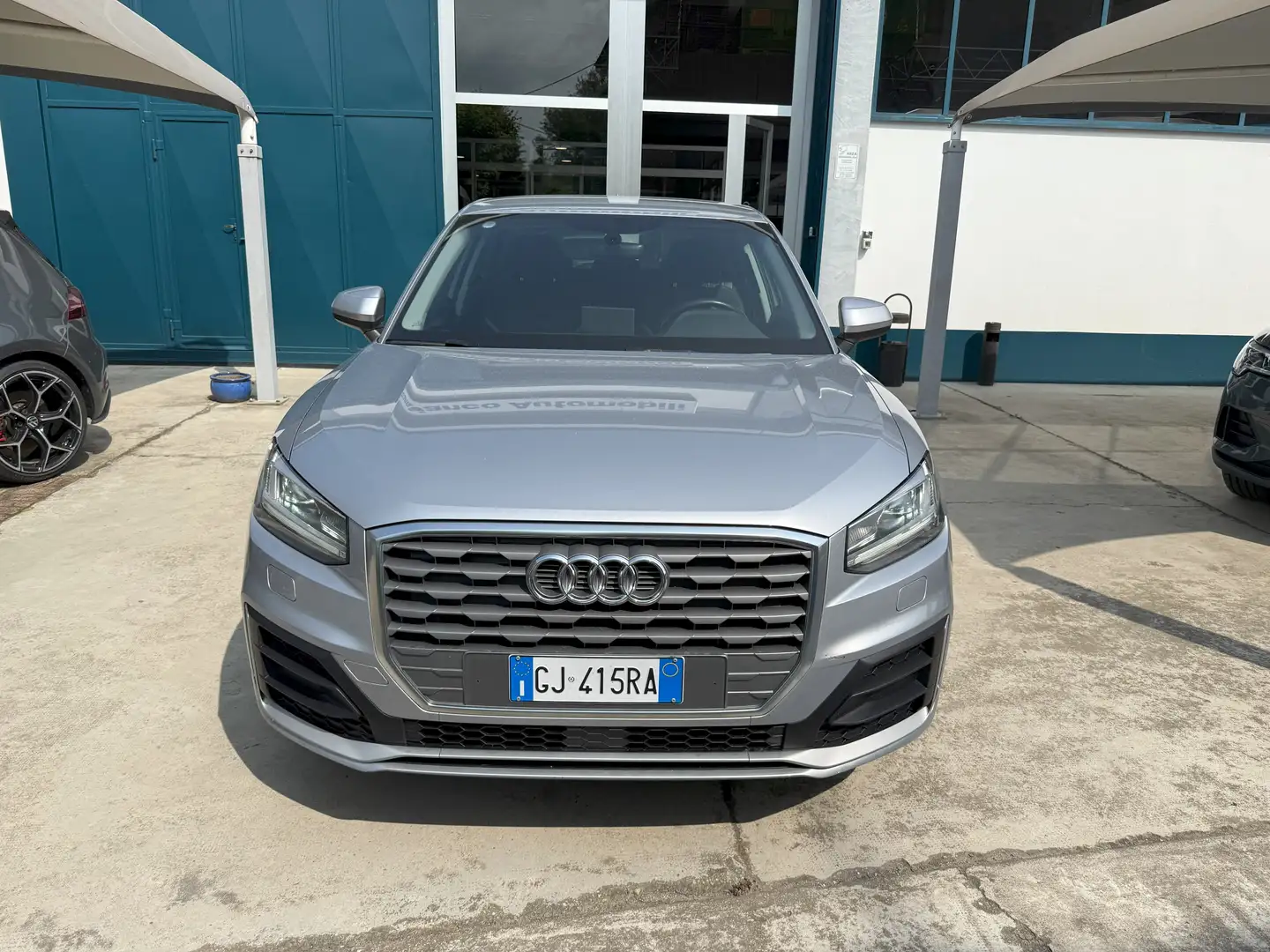 Audi Q2 1.6 TDI SPORT CON PACCHETTO S-LINE EXT Argento - 2