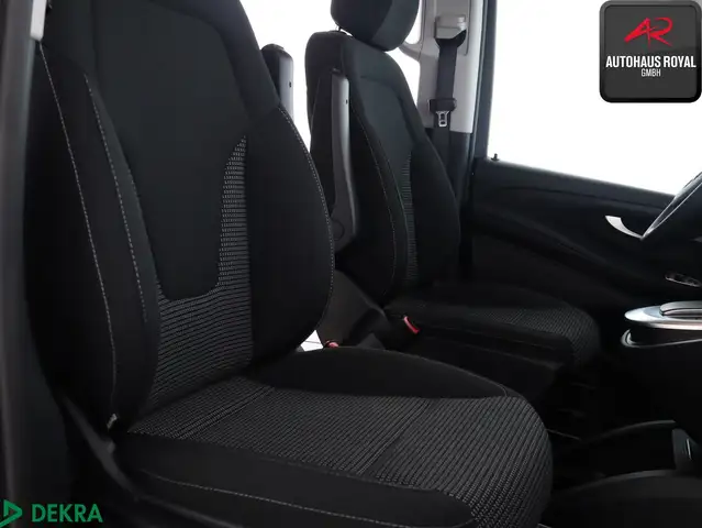 Mercedes-Benz V-Class view 11