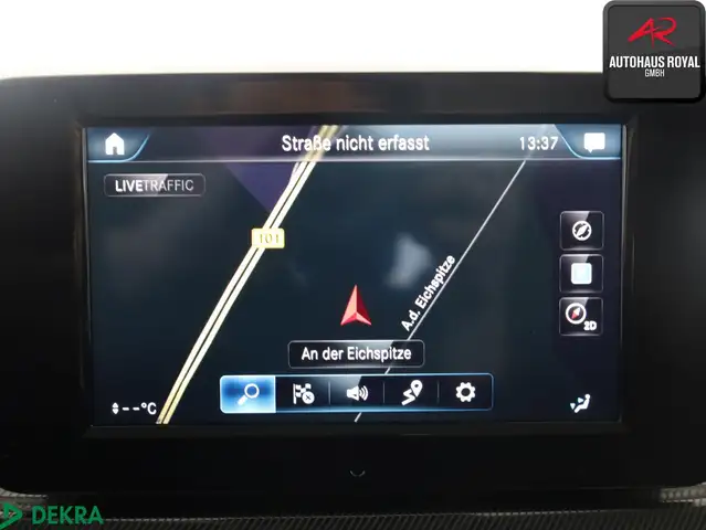 Mercedes-Benz V-Class view 15