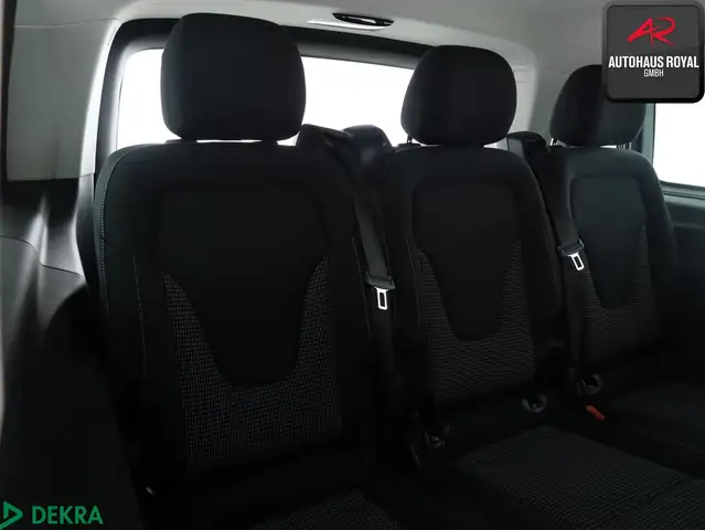 Mercedes-Benz V-Class view 13