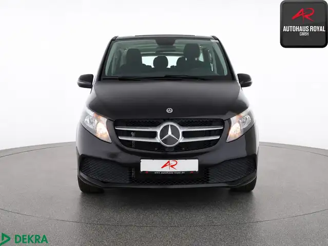Mercedes-Benz V-Class view 8