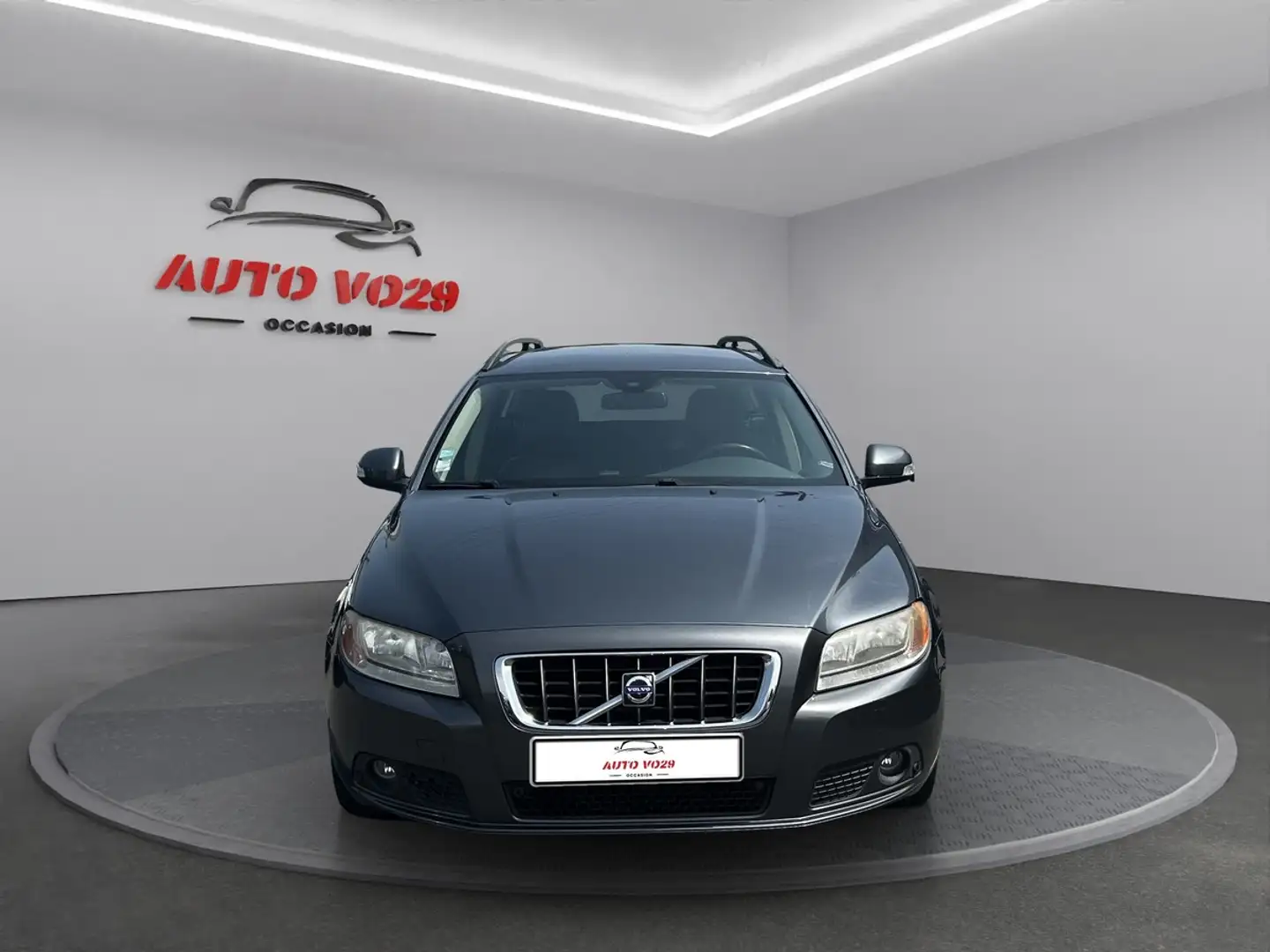 Volvo V70 2.0 D 16V 136CH MOMENTUM Gris - 2