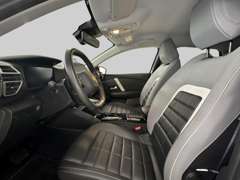 Citroen C4 1.2 Hybrid 136 Max — photo 12