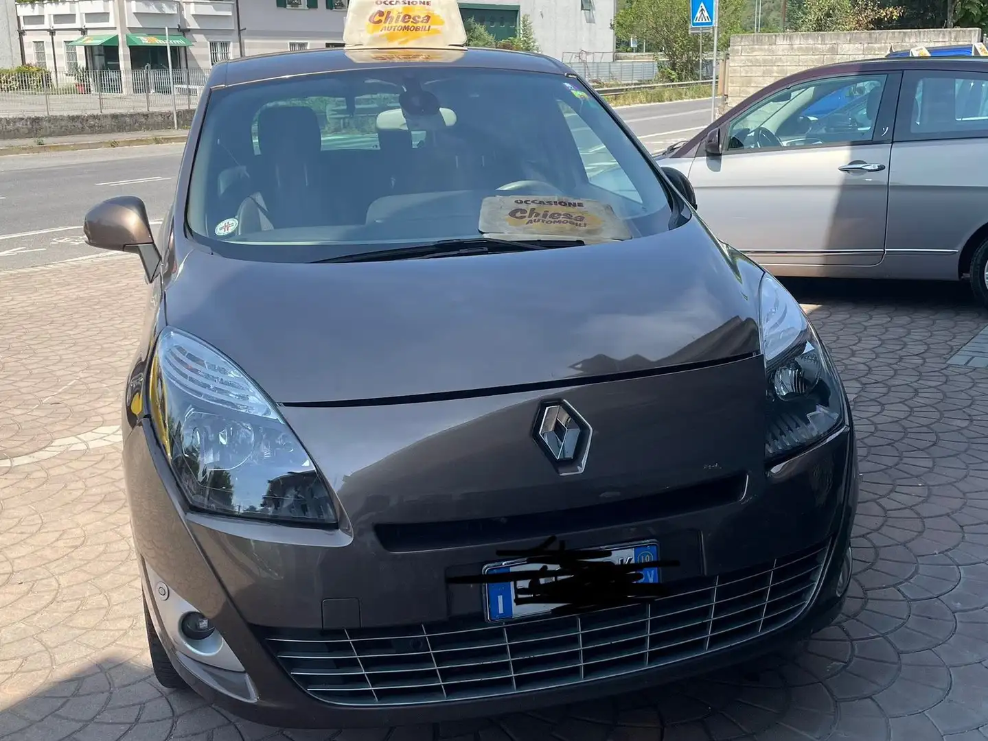 Renault Scenic Scenic III 2009 2.0 dci Luxe c/TomTom proactive - 2