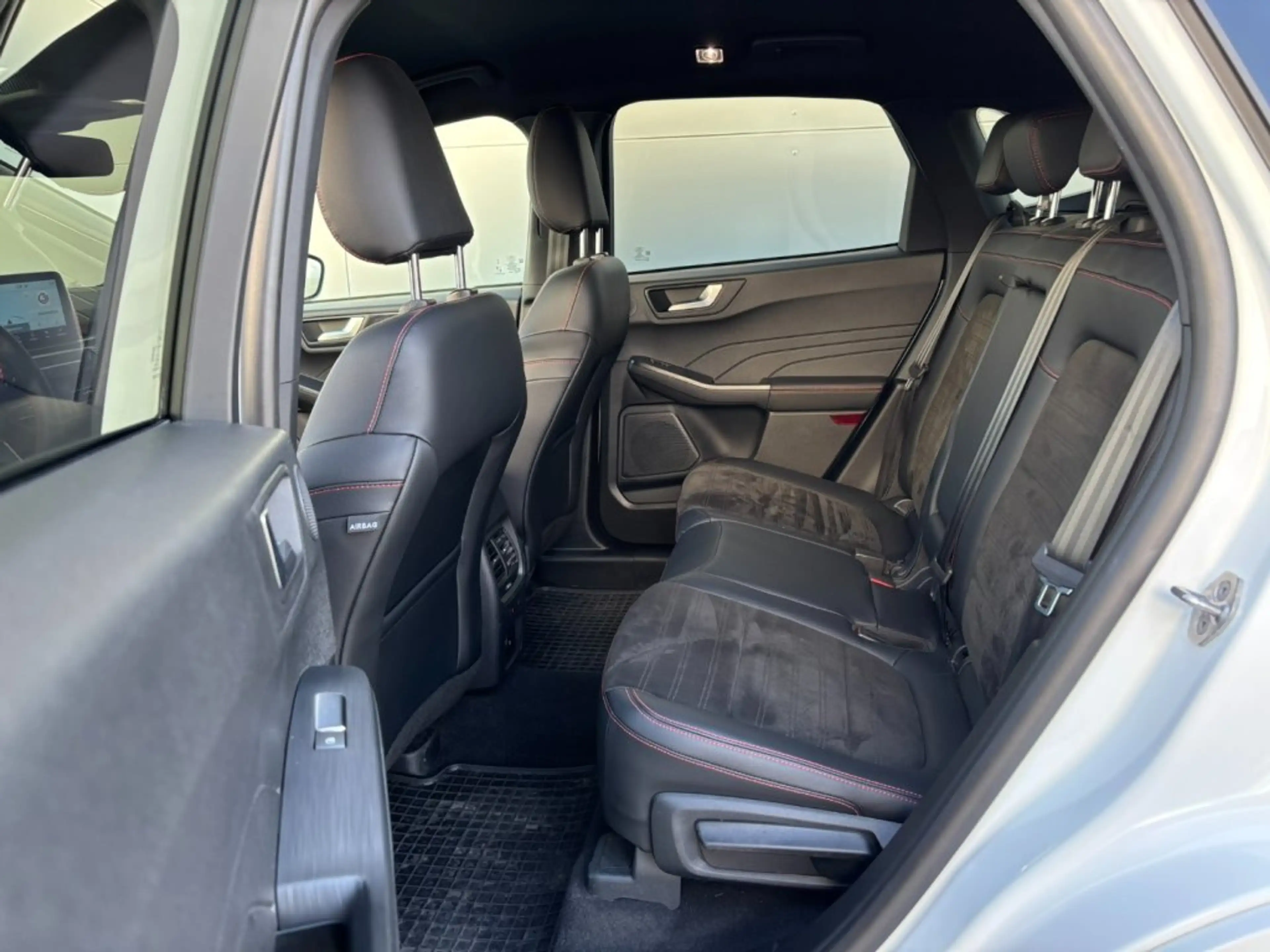 Ford Kuga ST-Line X Hybrid 2.5 Duratec PHEV AT LP € 56.202,- — photo 9