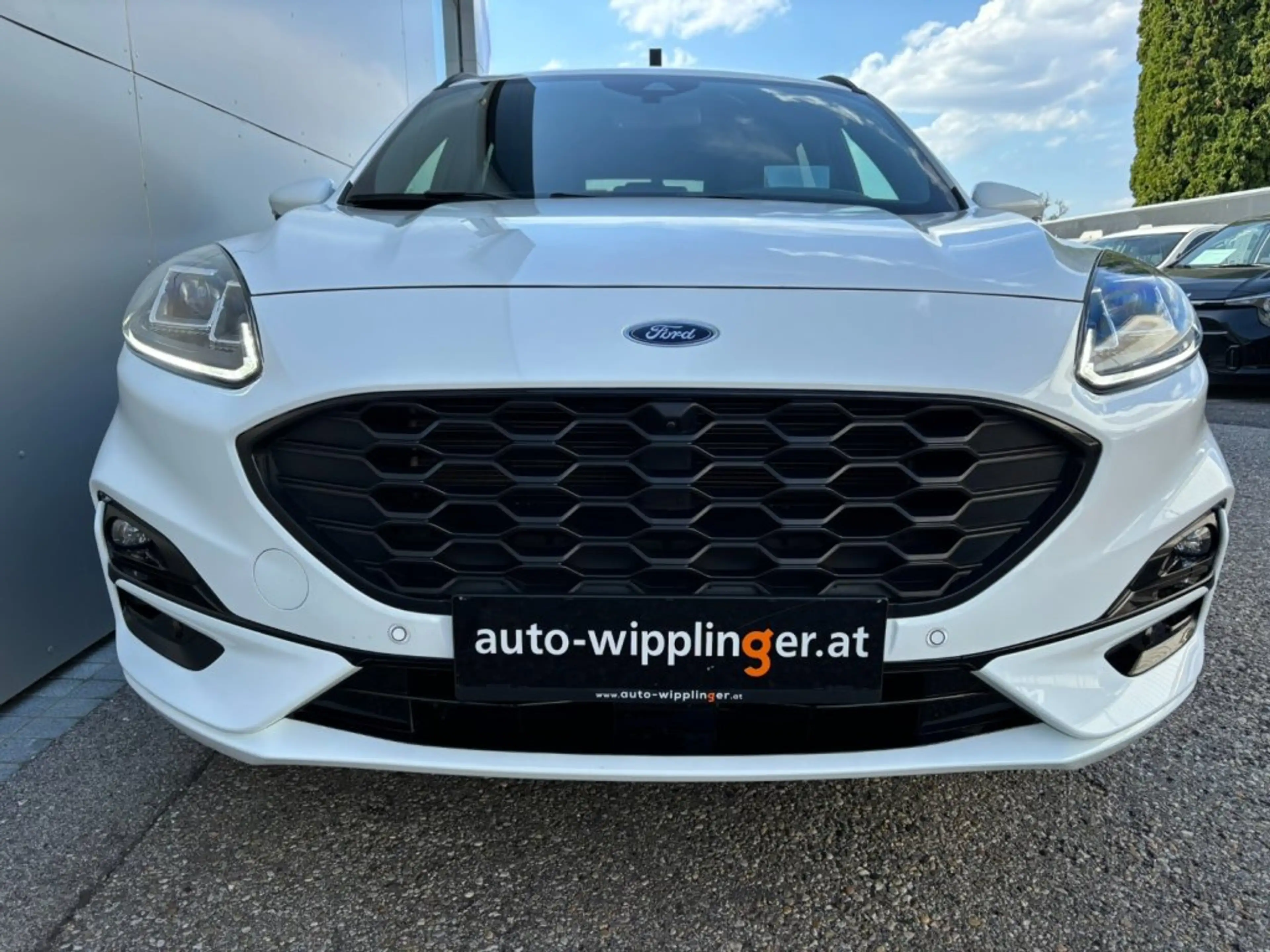 Ford Kuga ST-Line X Hybrid 2.5 Duratec PHEV AT LP € 56.202,- — photo 4
