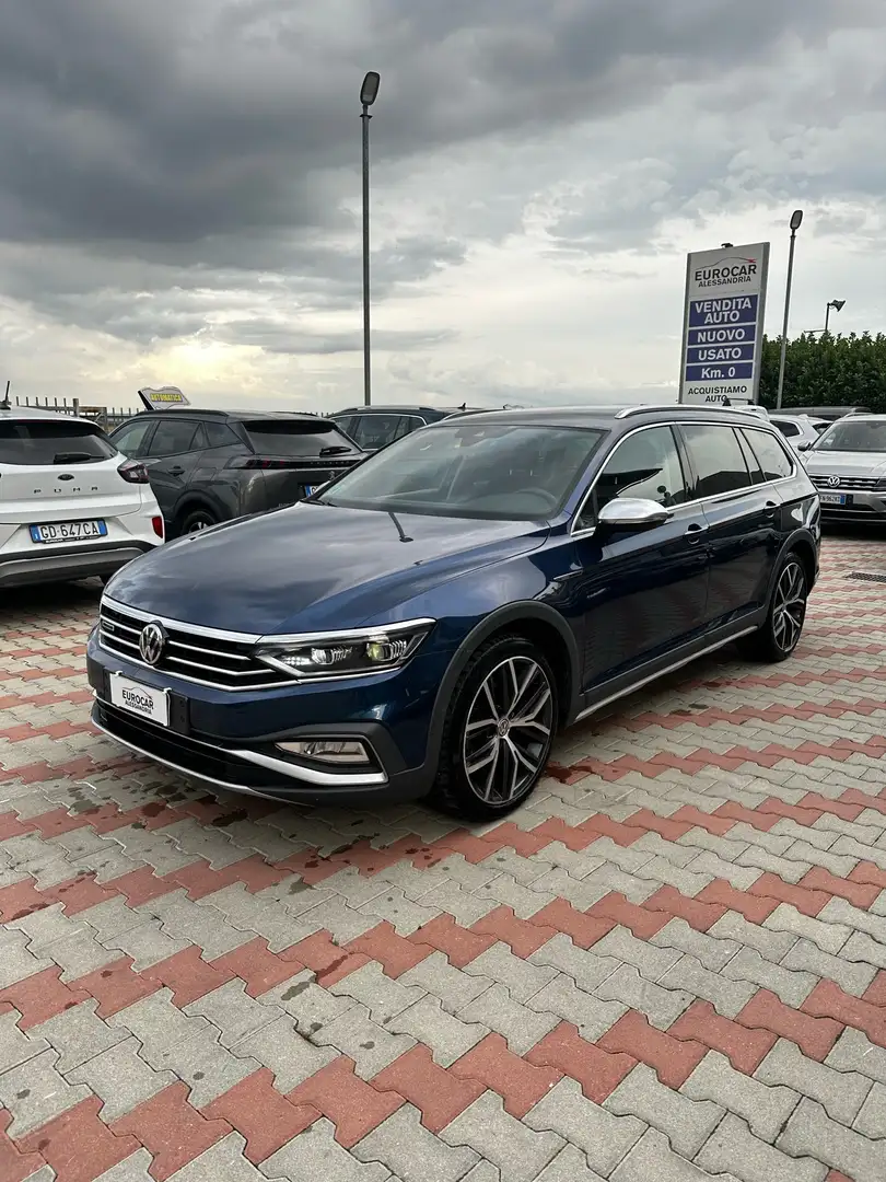 Volkswagen Passat Alltrack 2.0 tdi 4motion 190cv dsg Blau - 1