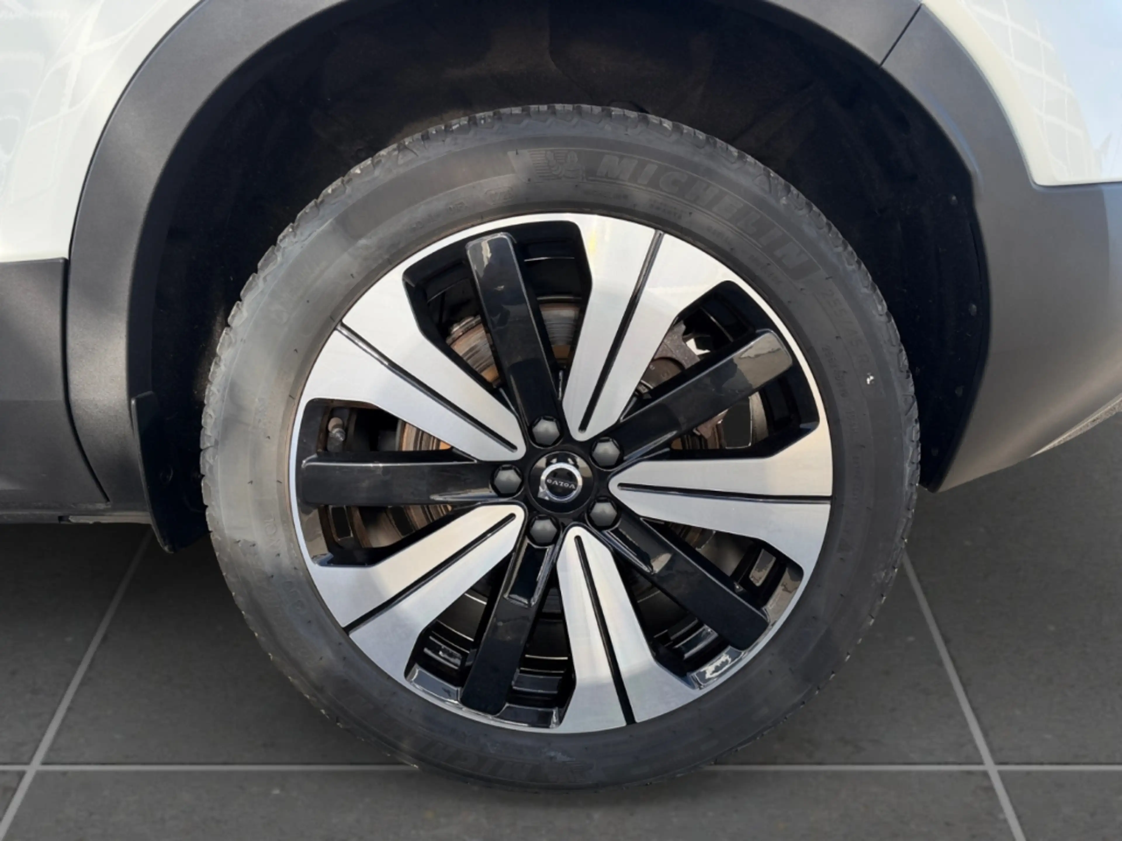 Volvo C40 Plus Recharge Pure Electric 2WD StandHZG Digitales — photo 10