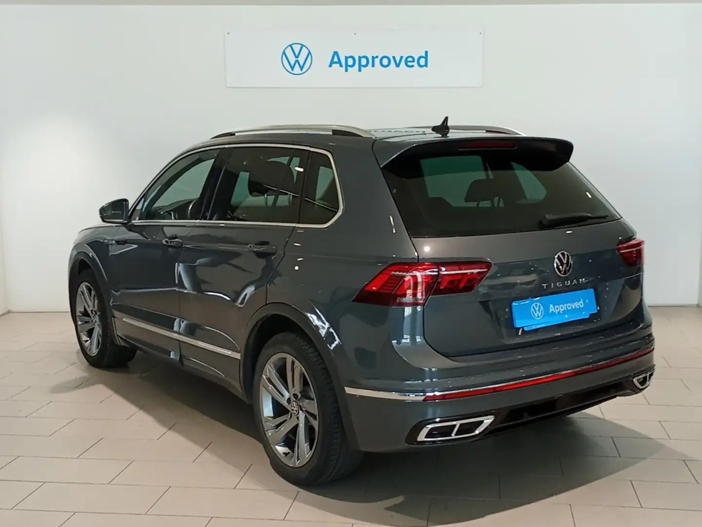 Volkswagen Tiguan 1.5 TSI R-Line DSG 110kW Grijs - 2