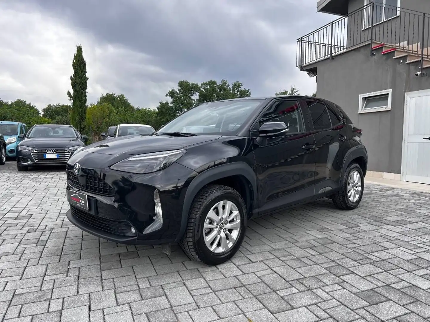 Toyota Yaris Cross YARIS CROSS 1.5h Business fwd 116cv e-cvt Negro - 2