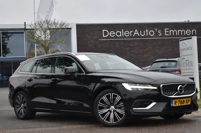 Volvo V60 2.0 T6 Plug-in hybrid AWD Core Bright