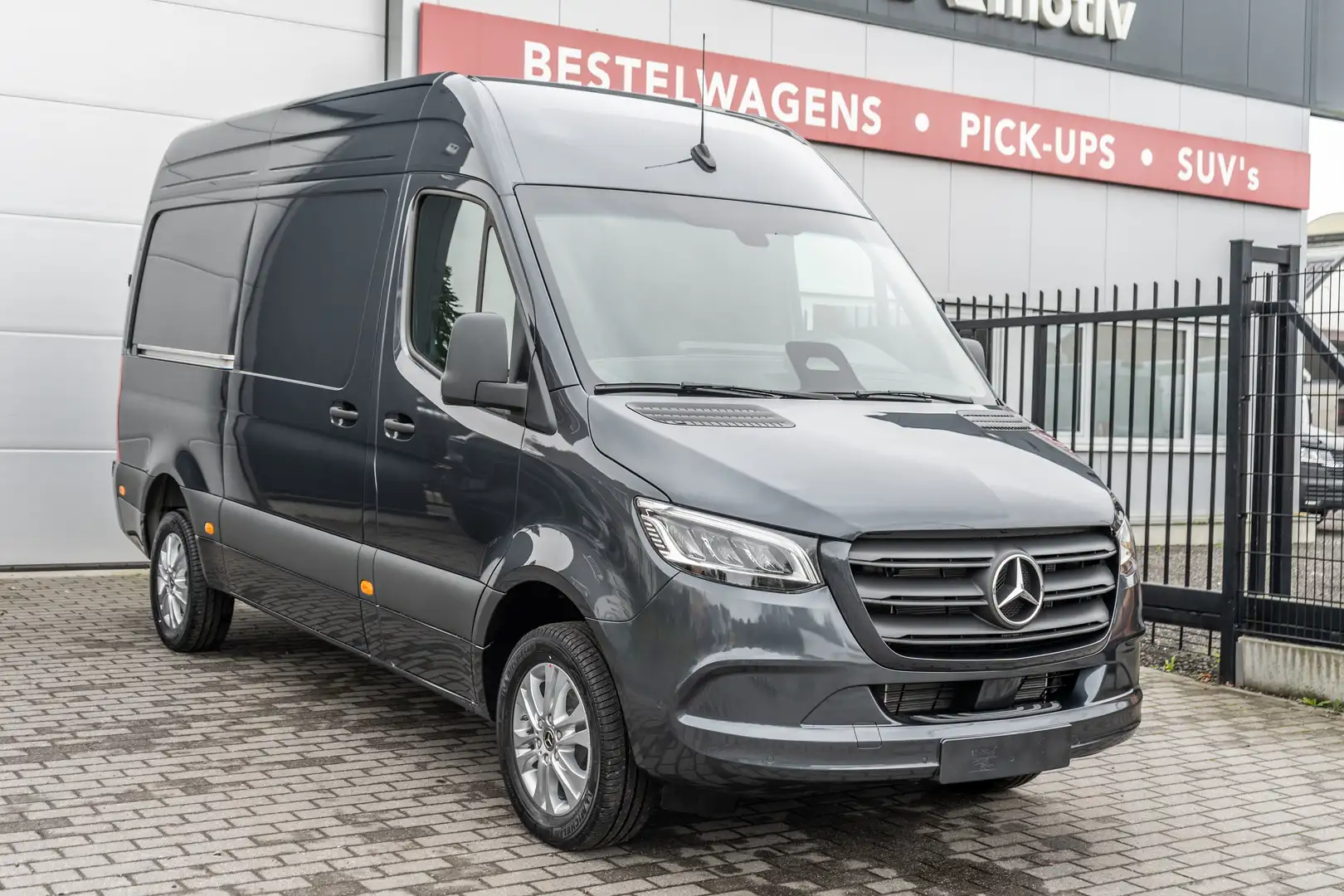 Mercedes-Benz Sprinter 319 L2H2 - Adaptive cc / Trekhaak 3.5T - 54.500ex Gris - 1