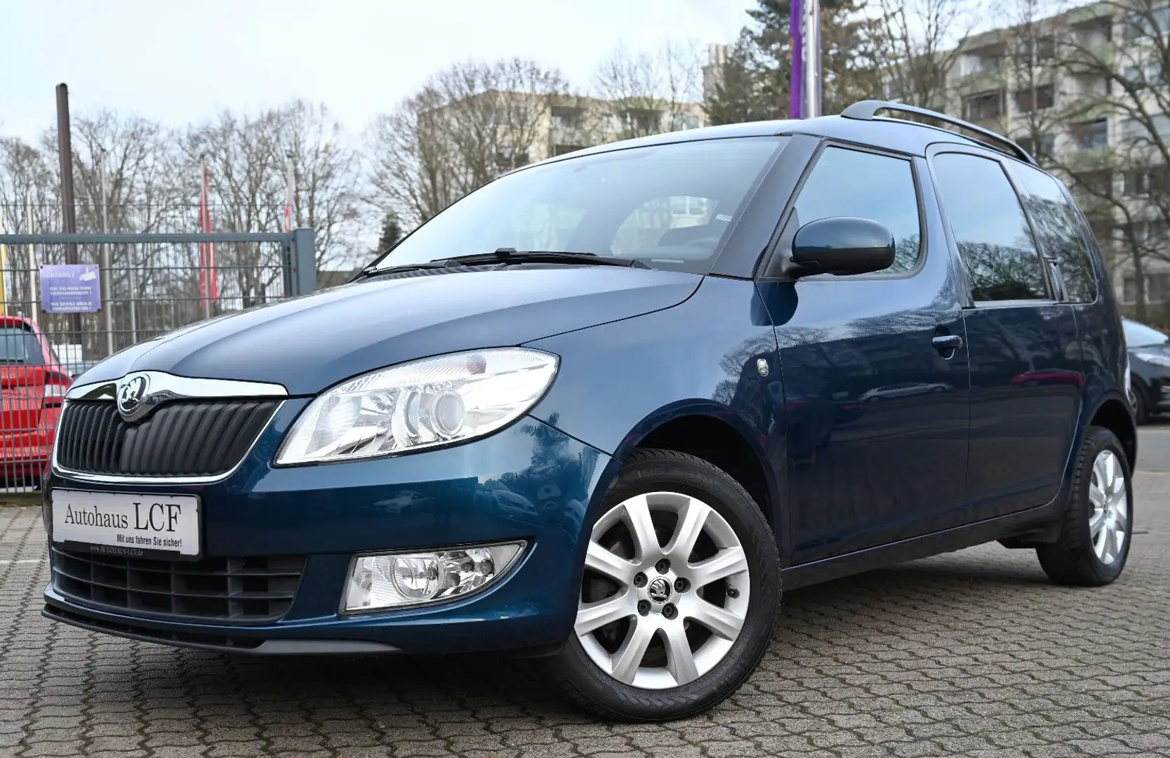 Skoda Roomster 1.2 TSI Ambition Klima 1.Hd PDC Blauw - 2