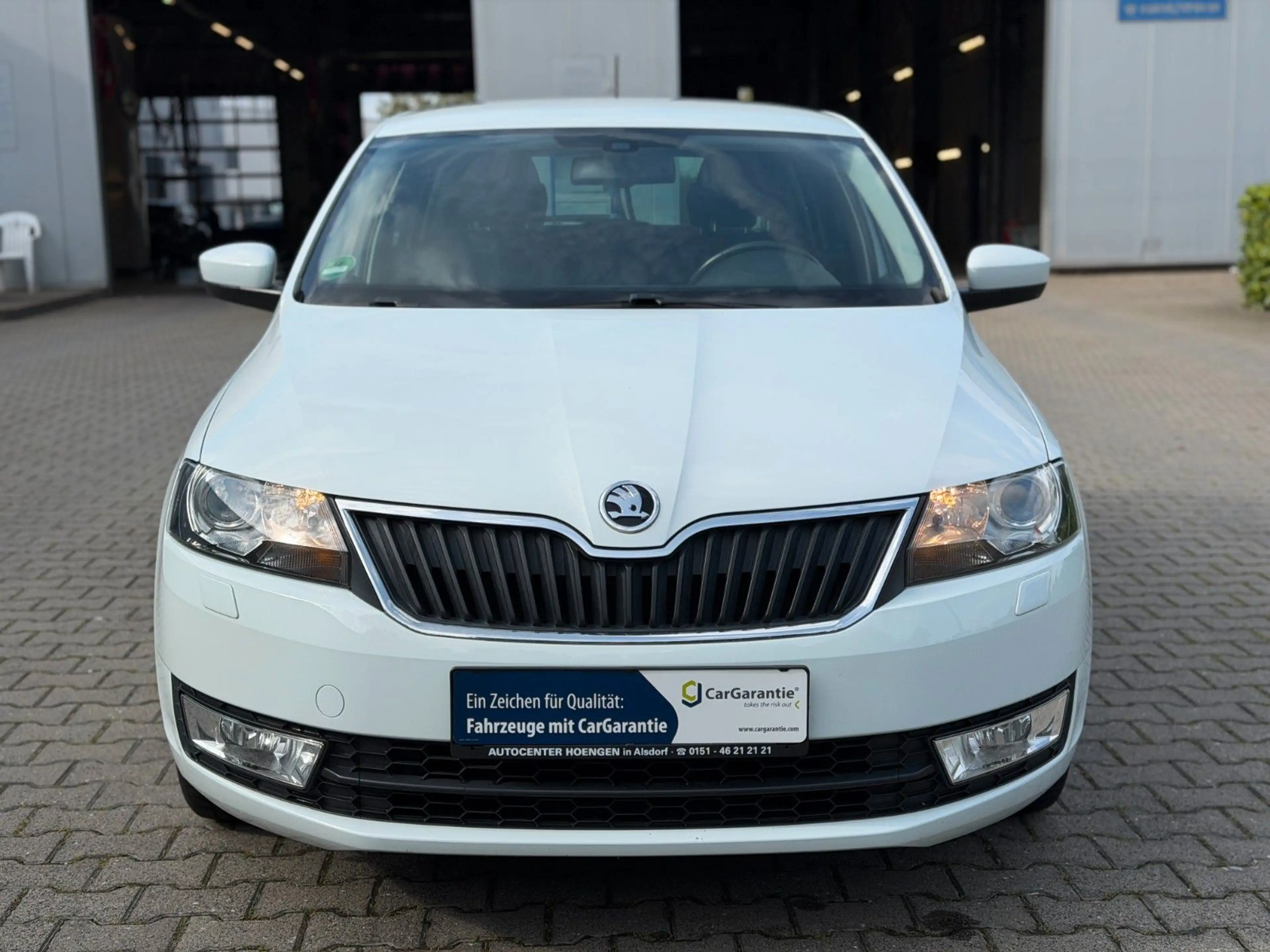 Skoda Rapid/Spaceback Spaceback Edition*2.Hand*Xenon*PDC*KLIMA* — photo 4