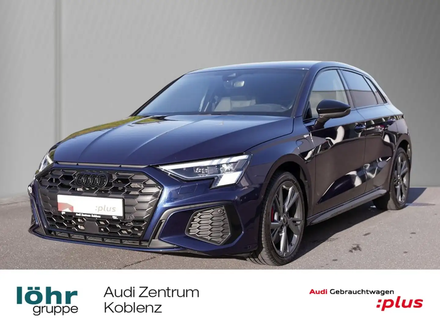 Audi A3 Sportback 45 TFSI e S line S-tron Navi Matrix Blau - 1