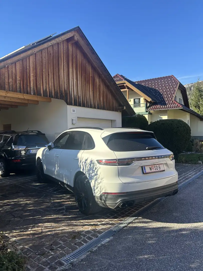 Porsche Cayenne III Aut. Benzin / Voll Weiß - 2