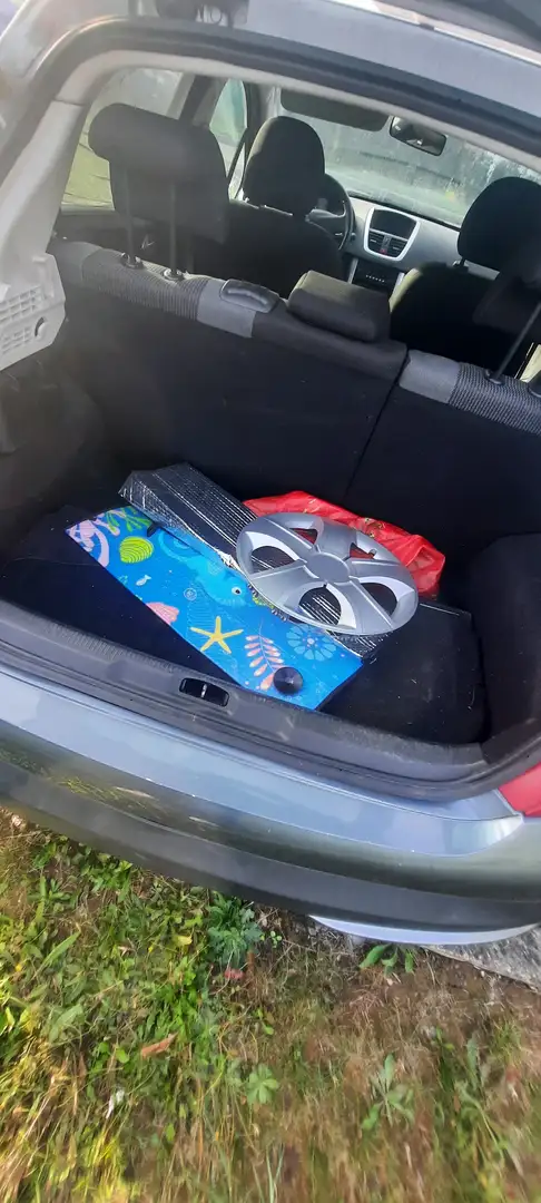 Peugeot 207 207 1.4 HDi 70ch FAP Série 64 Gris - 1