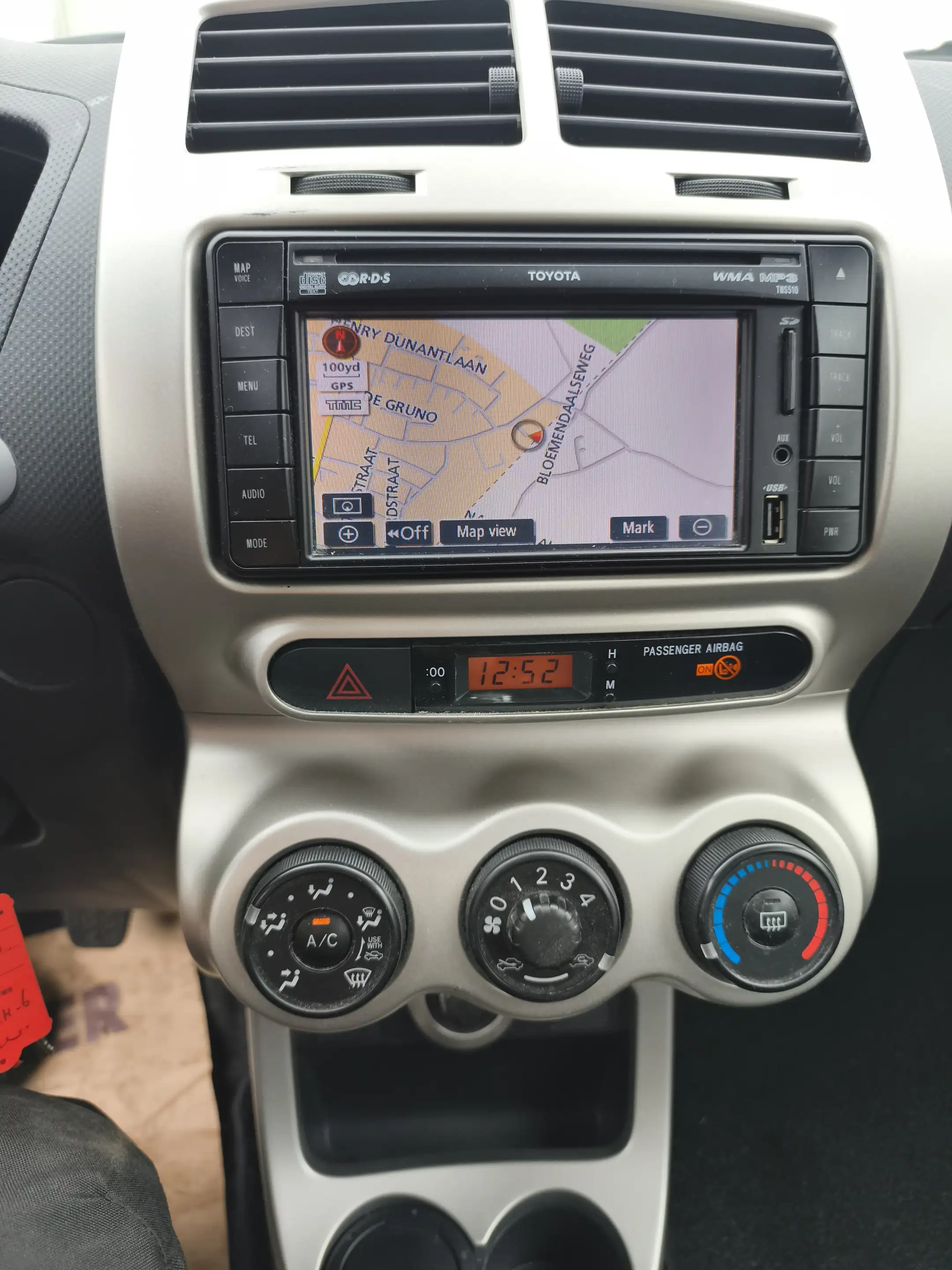 Toyota Urban Cruiser 1.3 VVT-i Aspiration — photo 17