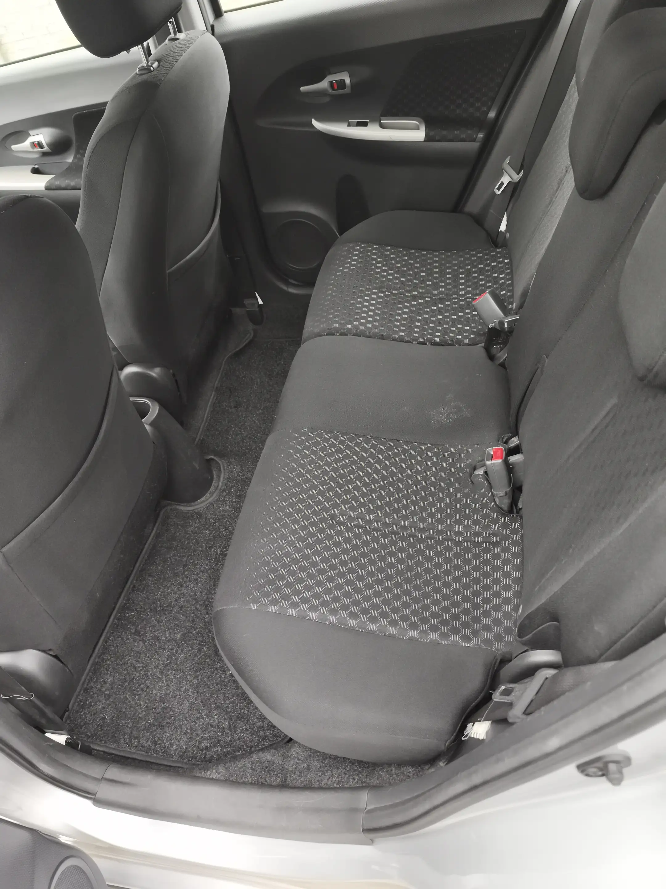 Toyota Urban Cruiser 1.3 VVT-i Aspiration — photo 11