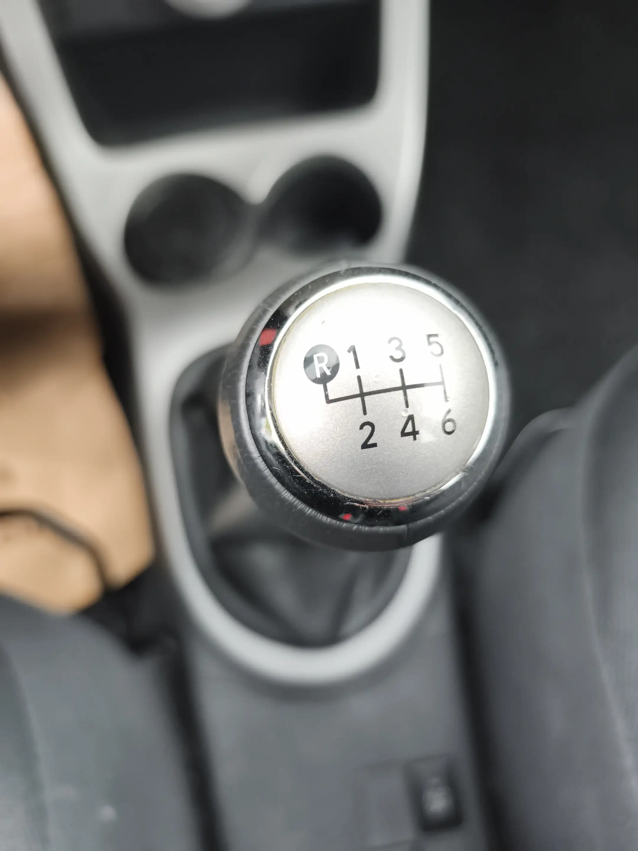 Toyota Urban Cruiser 1.3 VVT-i Aspiration — photo 18