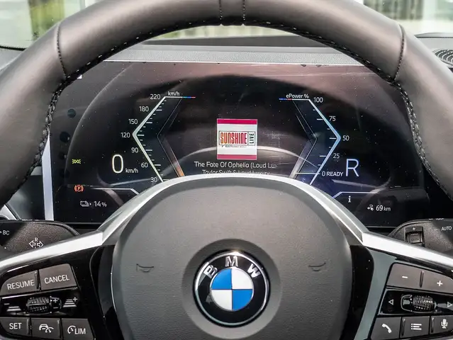 BMW I4 view 11