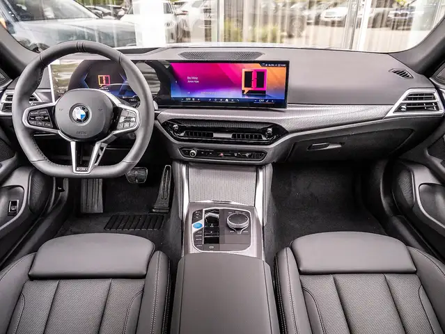 BMW I4 view 5