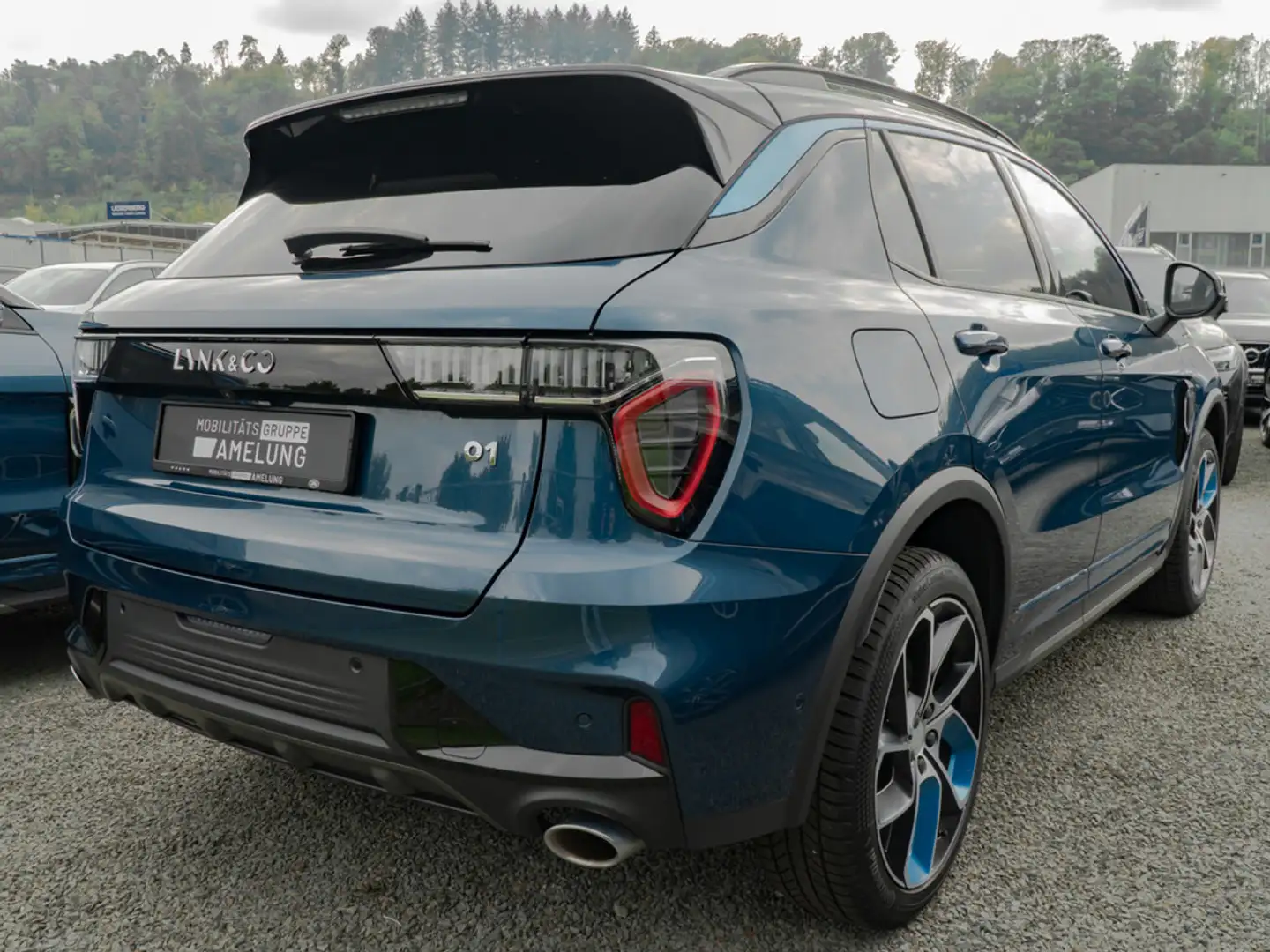 Lynk & Co 01 SHZ KEYLESS KURVENLICHT ACC NAVI LED PANO Blauw - 2