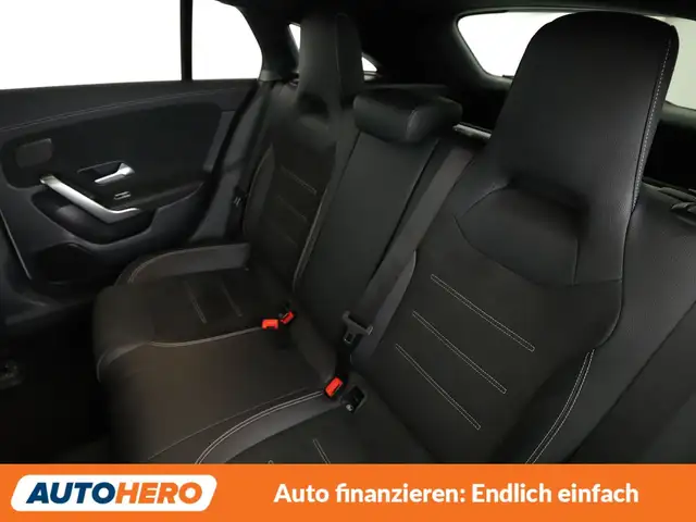 Mercedes-Benz Cla view 14