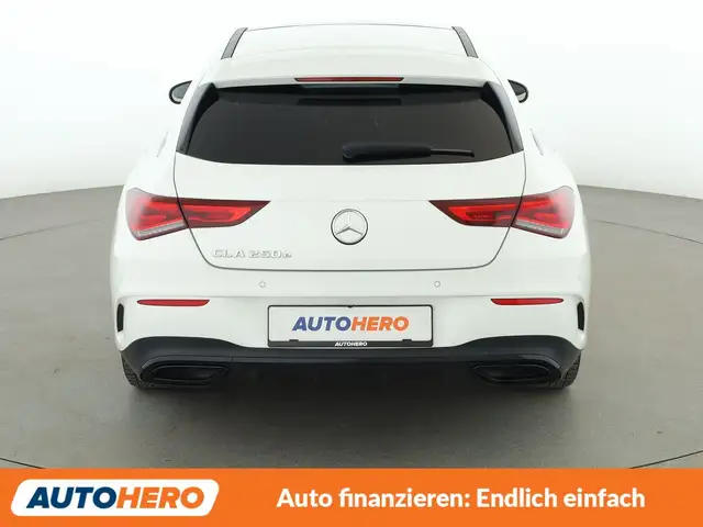 Mercedes-Benz Cla view 5