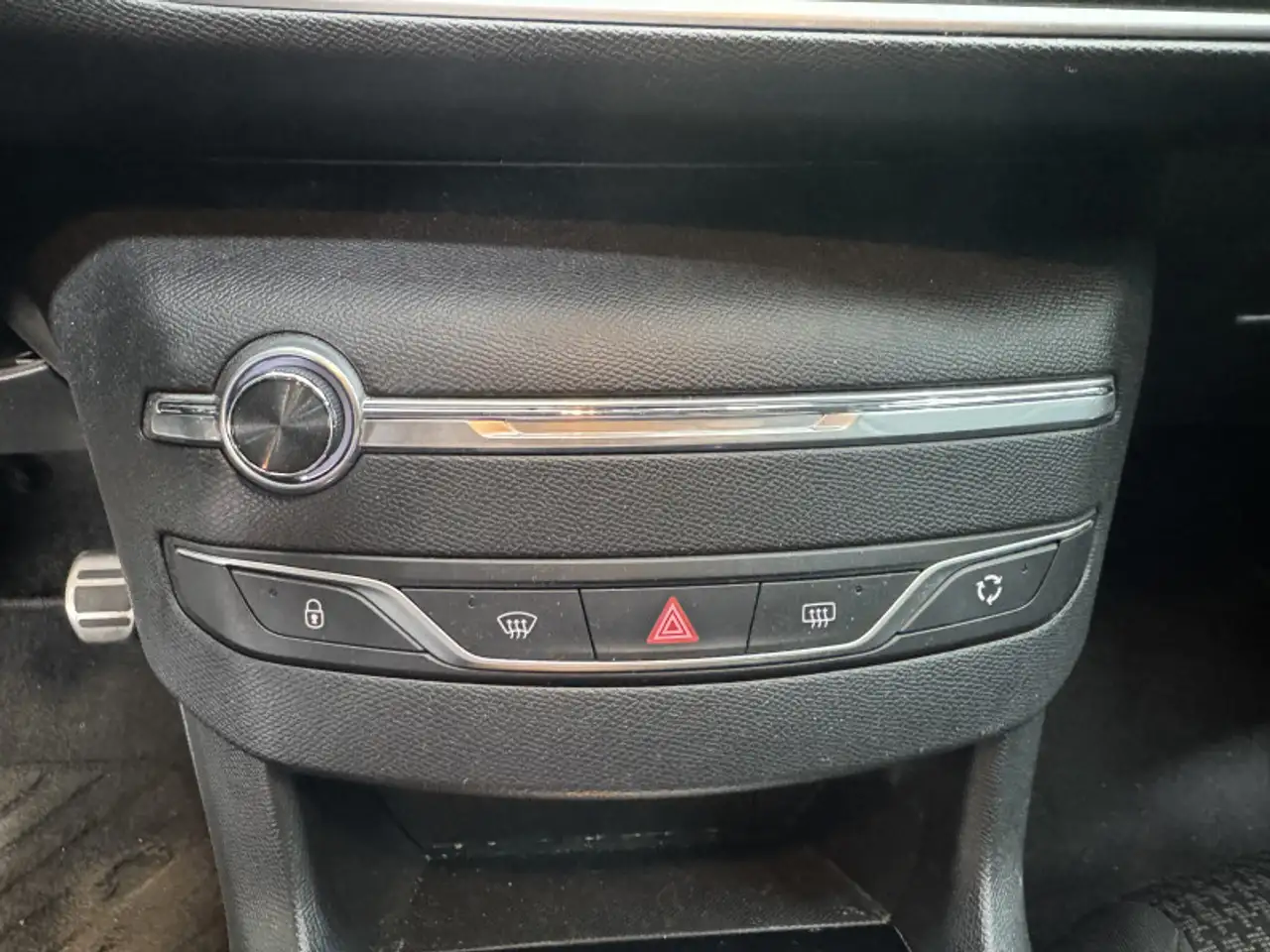 Peugeot 308 308 — photo 13