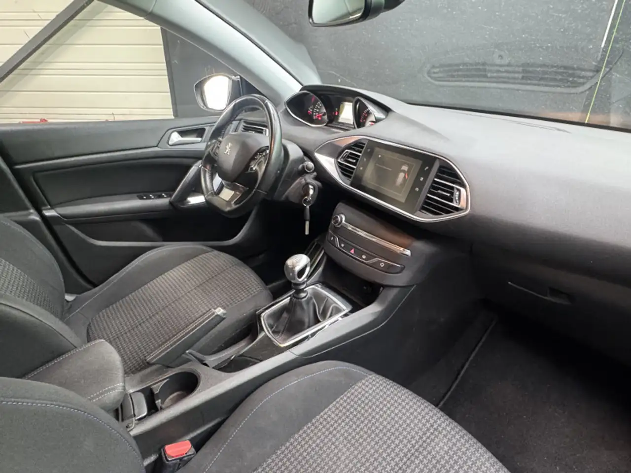 Peugeot 308 308 — photo 19