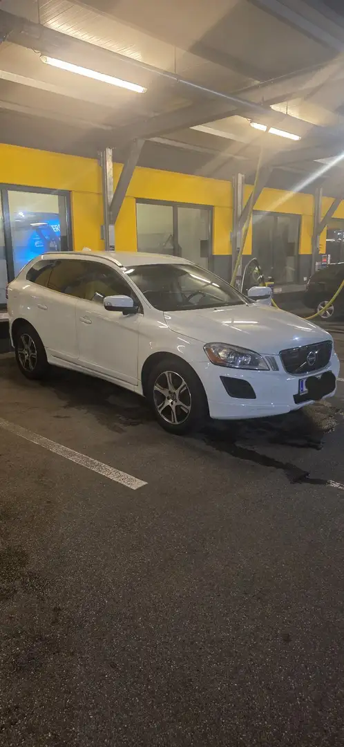 Volvo XC60 D5 AWD Summum Geartronic - 1