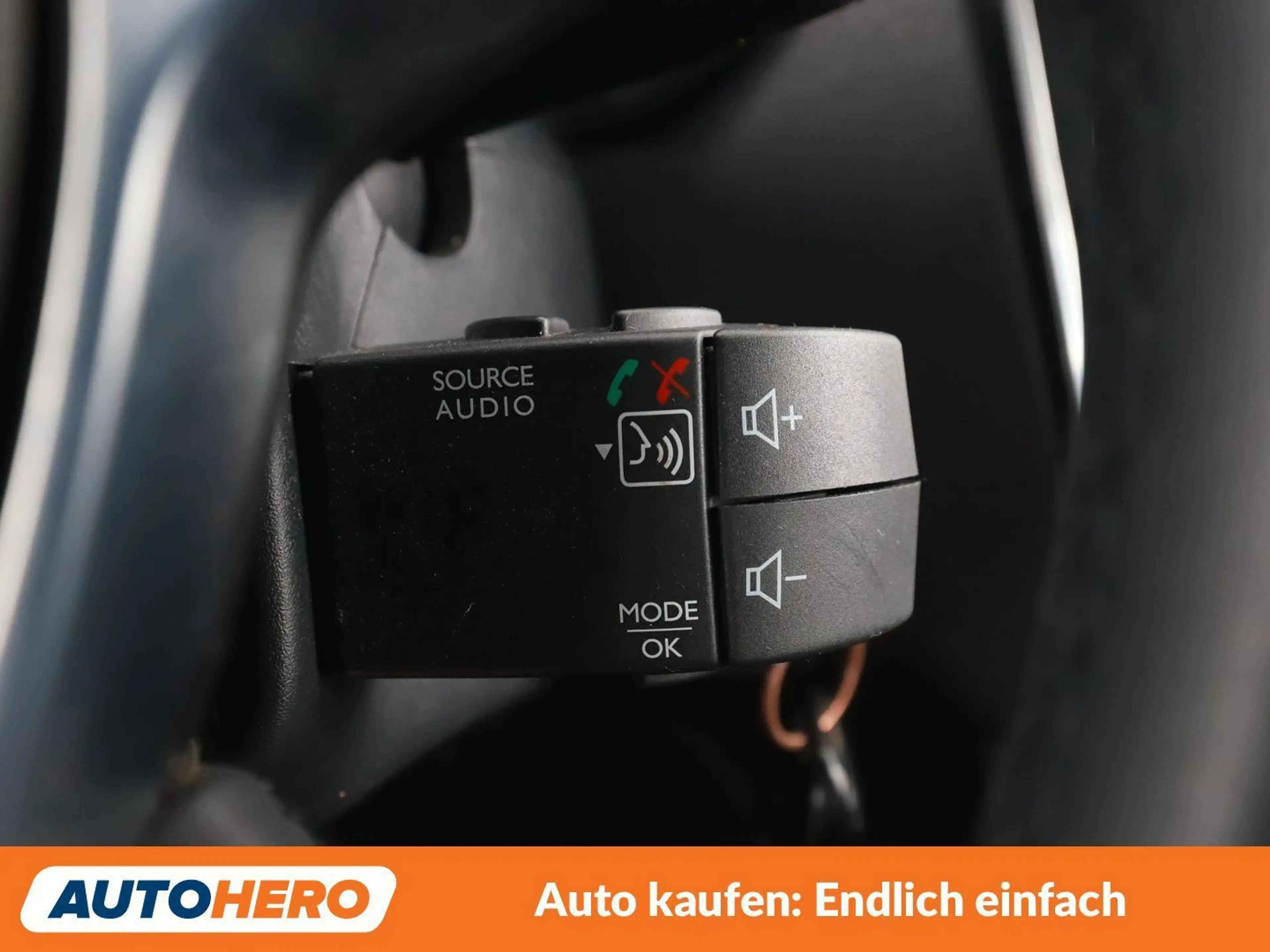 Dacia Lodgy 1.6 SCe Stepway — photo 26