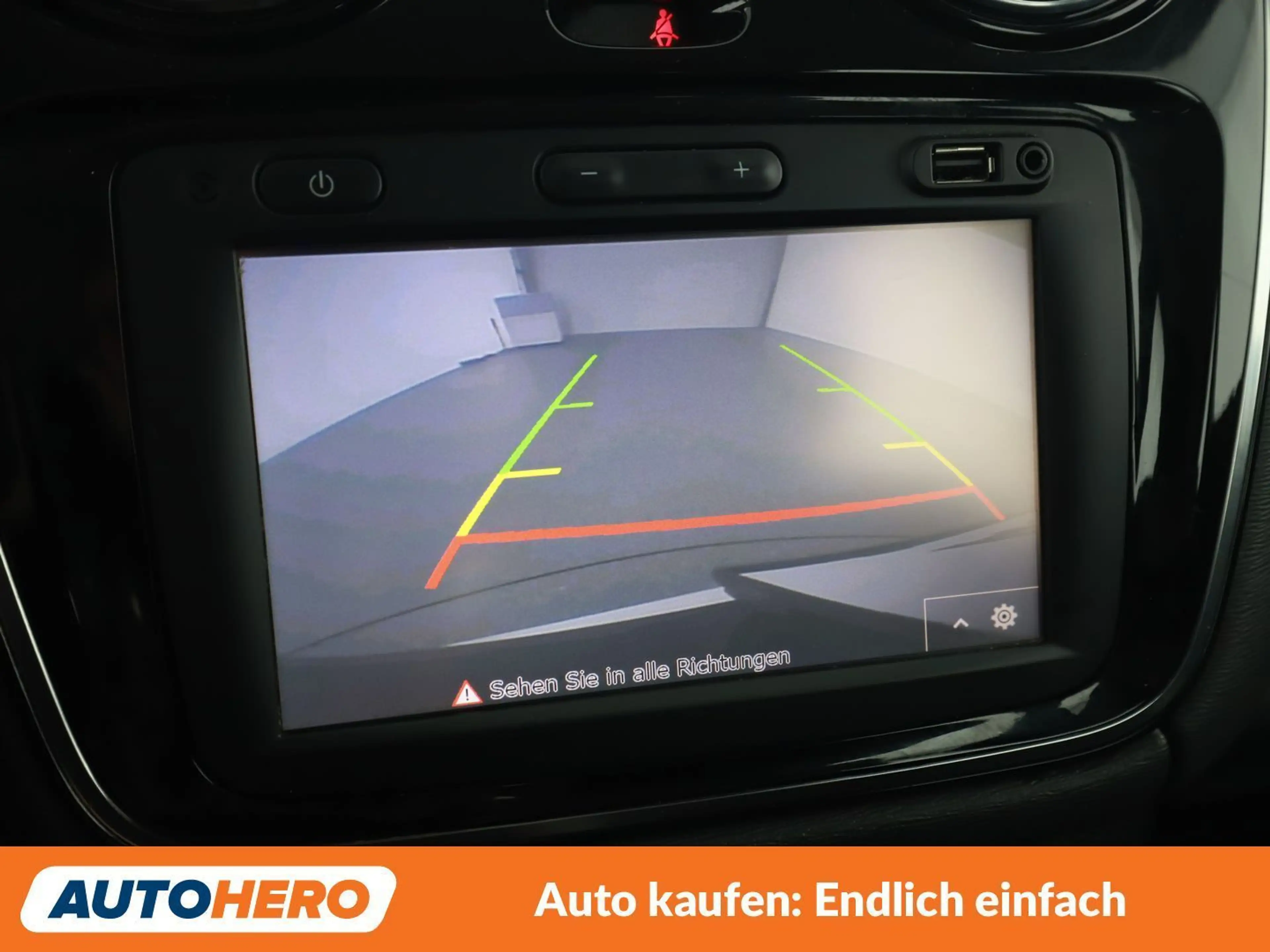 Dacia Lodgy 1.6 SCe Stepway — photo 22