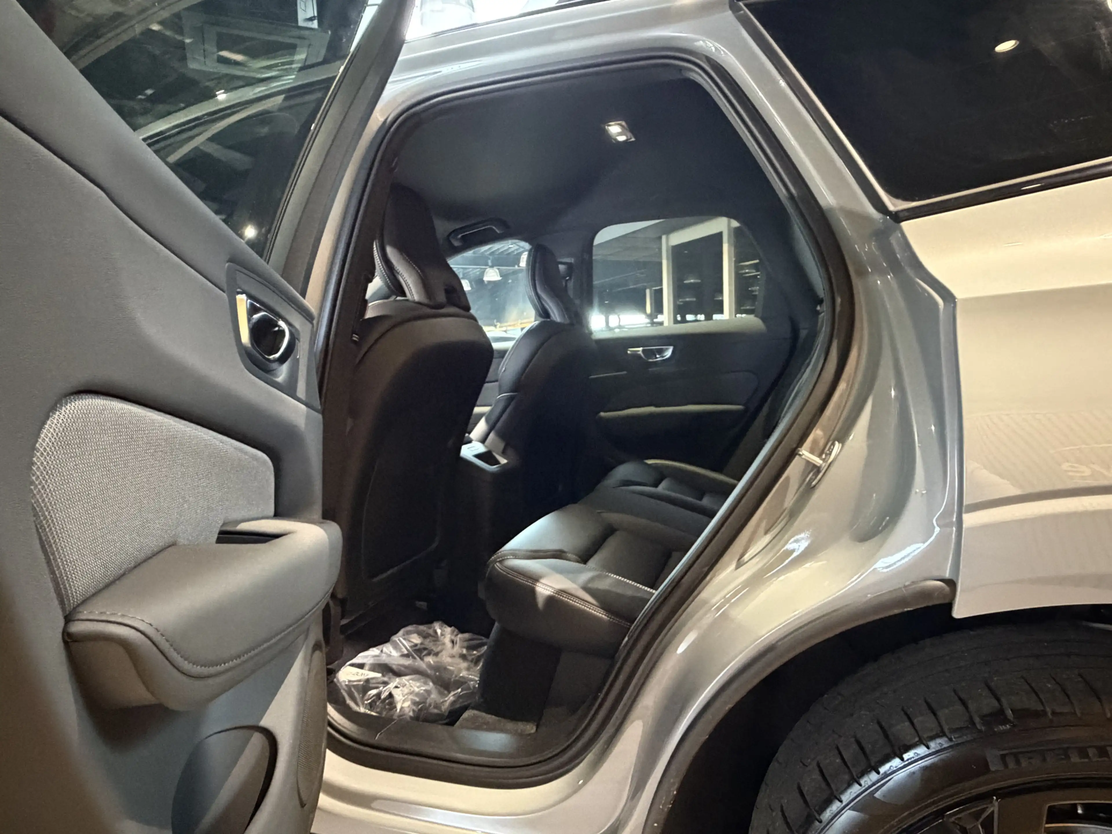 Volvo XC60 2.0 T8 Plug-in hybrid AWD stoelverwarming | stoel — photo 12