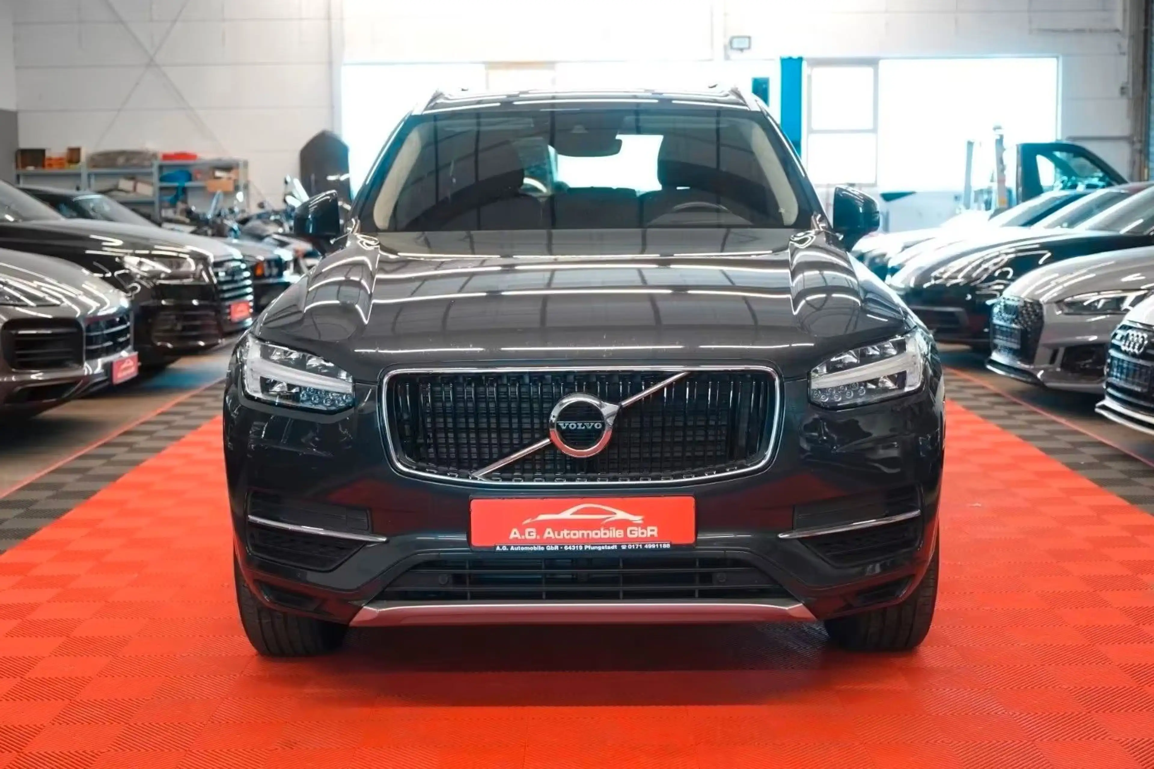 Volvo XC90 D5 Momentum AWD 7Sitzer*Unfallfrei* — photo 8