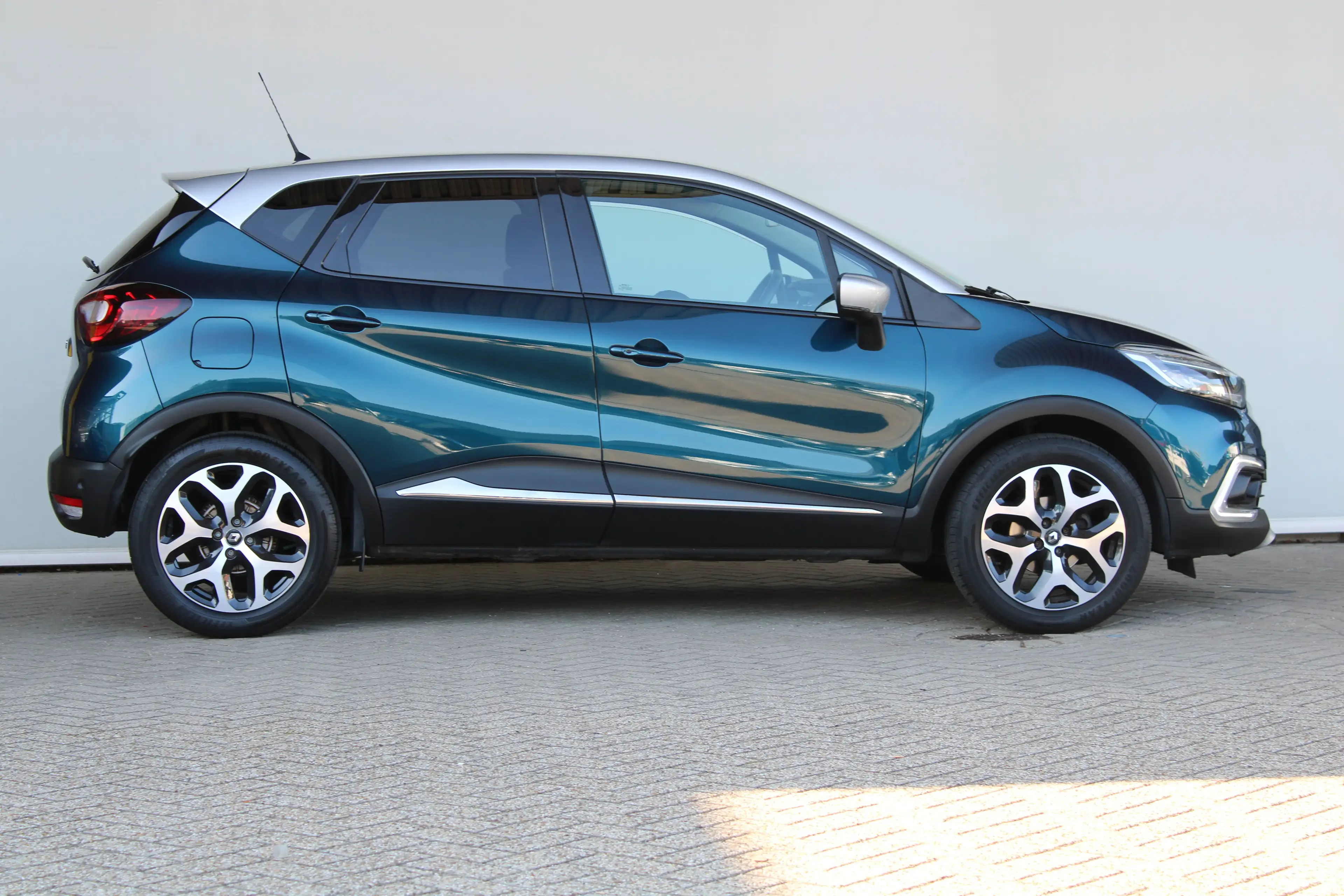 Renault Captur 0.9 TCe Intens | Achteruitrijcamera | Dodehoek-det — photo 4