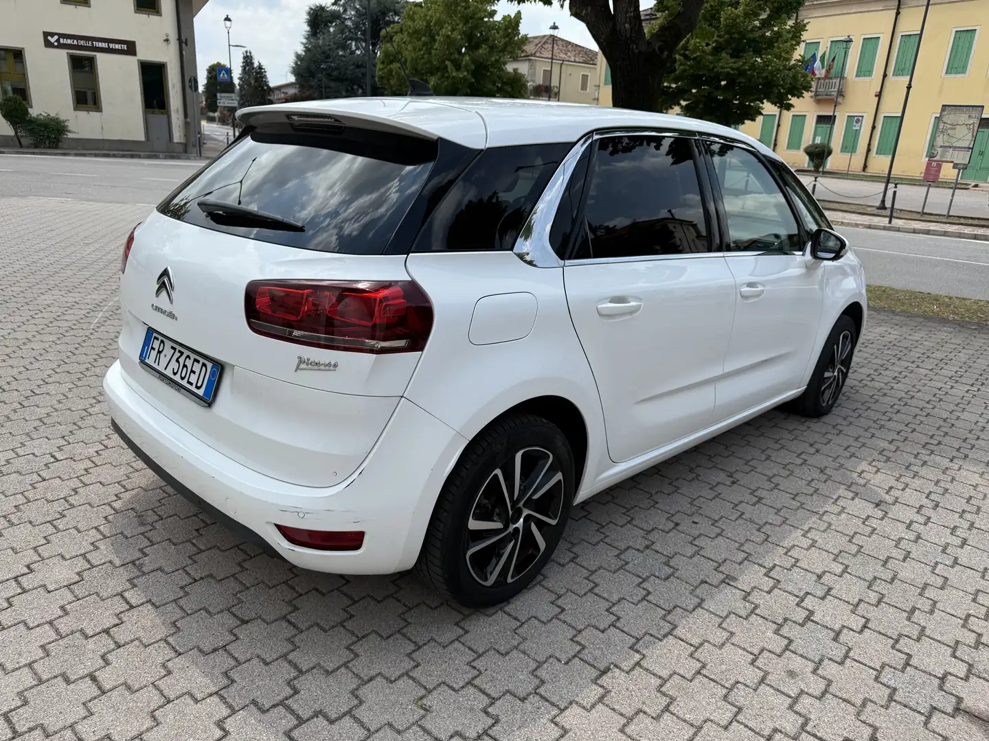 Citroen C4 Picasso 1.6 bluehdi Shine s&s 120cv - 1
